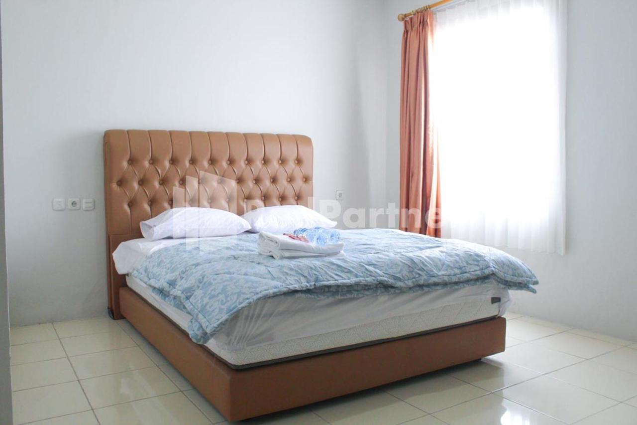 Brahma Hotel RedPartner Jakarta Bagian luar foto